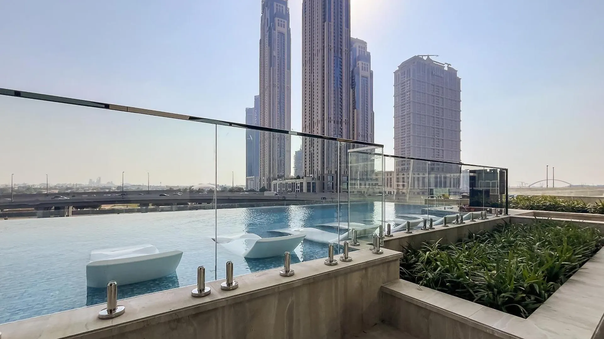 Modern Studio Living At Missoni Fully Furnished Dubai 0*,