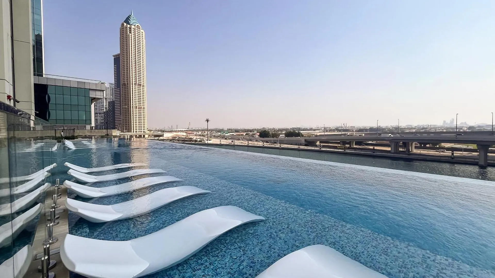 Modern Studio Living At Missoni Fully Furnished Dubaj Apartament