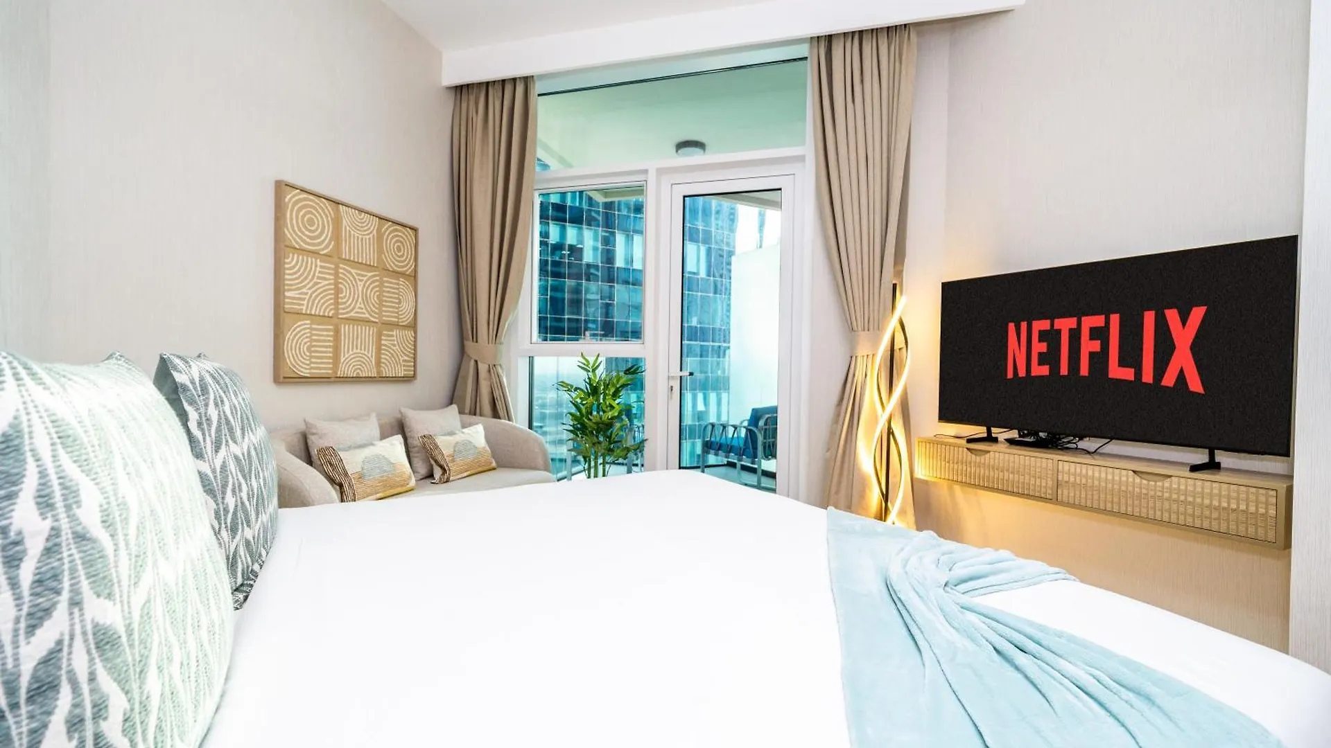 Modern Studio Living At Missoni Fully Furnished Dubai United Arab Emirates